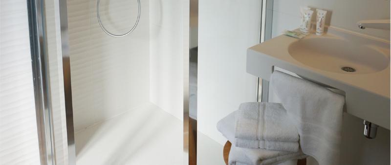The Originals Relais Hotel Saint-Roch Salzuit المظهر الخارجي الصورة